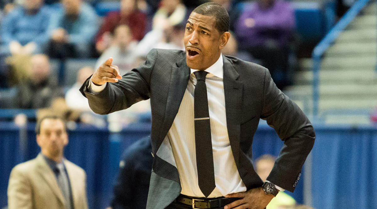 kevin-ollie-uconn-1300-stock-report.jpg